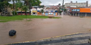 Prefeitura isenta vítimas de enchentes do pagamento de IPTU