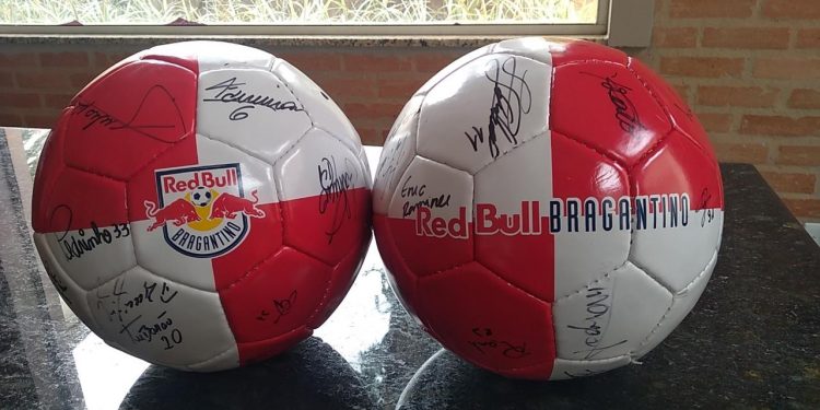 Campanha para doação de sangue: HUSF sorteará bolas autografadas do Red Bull Bragantino 