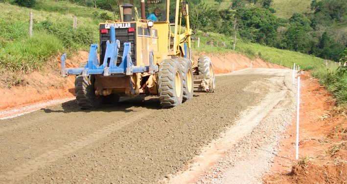 Estado anuncia R$ 1,2 bilhão no Programa Novas Estradas Vicinais