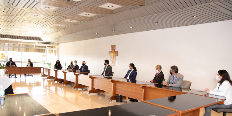 USF assina acordo de cooperação com o Ministério Público 