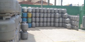 Depois dos alimentos, preço do gás também dispara e chega a R$ 100 em Bragança
