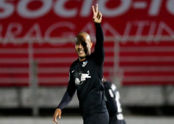 Em noite de 100 jogos, Ytalo brilha na vitória sobre o Palmeiras