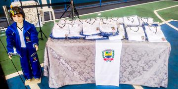 Retirada dos uniformes de inverno vai até dia 14