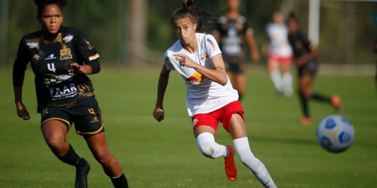 BRASILEIRÃO FEMININO: Meninas do Bragantino espantam a ‘zebra’ e avançam às quartas de final