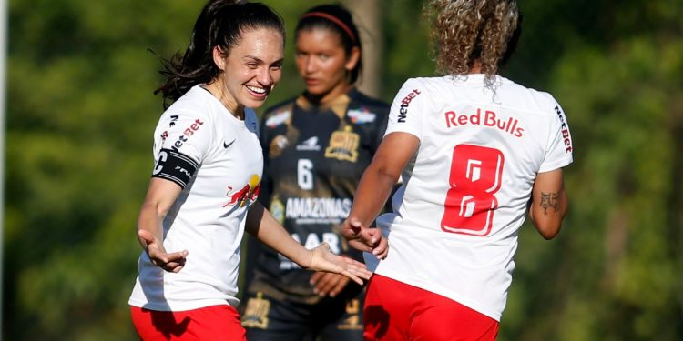 BRASILEIRÃO FEMININO: Meninas do Bragantino espantam a ‘zebra’ e avançam às quartas de final