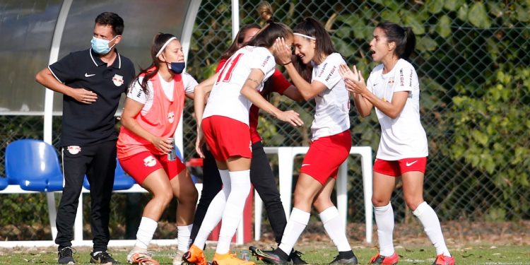BRASILEIRÃO FEMININO: Meninas do Bragantino espantam a ‘zebra’ e avançam às quartas de final