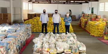 Governo do Estado doa mais 2 mil cestas básicas para a campanha “Cestou”