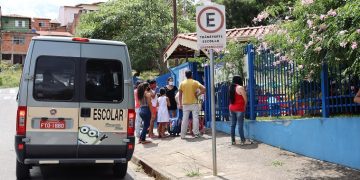 Volta às aulas:  Escolas podem atender até 100% dos alunos a partir de segunda-feira 