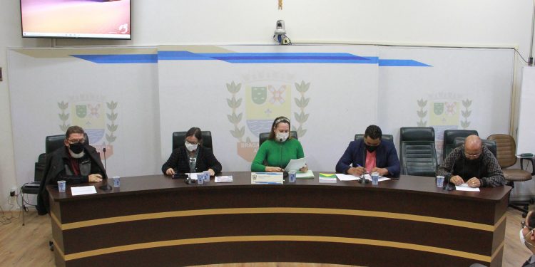 Por unanimidade, Câmara acata denúncias contra vereador por importunação sexual