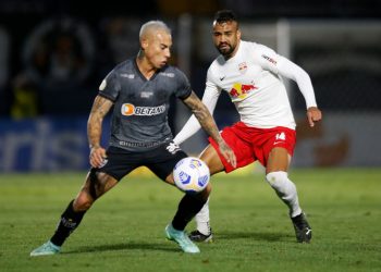 Em jogo de um time só, Bragantino empata com o Galo