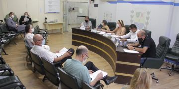 ÉTICA E DECORO: Comissão prosseguirá com a investigação do caso Simões