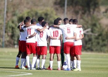 Juniores e aspirantes em campo na quinta-feira