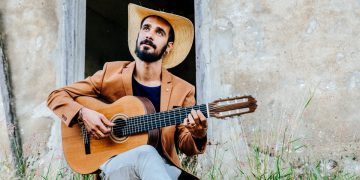 No Centro Cultural  :   “Violão Caboclo” é o novo show de Rafael Schimidt  