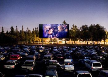 Gratuito: Posto de Monta recebe sessões do Cine Drive-In no final de semana