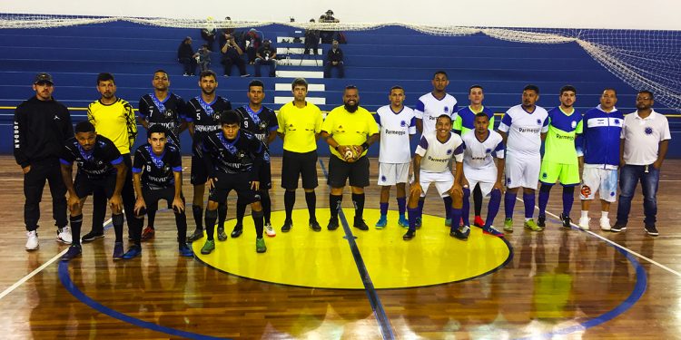 Três partidas deram início à Copa Bragança de Futebol de Salão