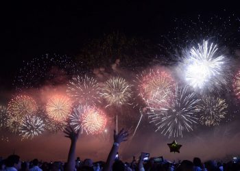 Uso de fogos de artifício com ruídos elevados é proibido e multa é de mais de R$ 1.400
