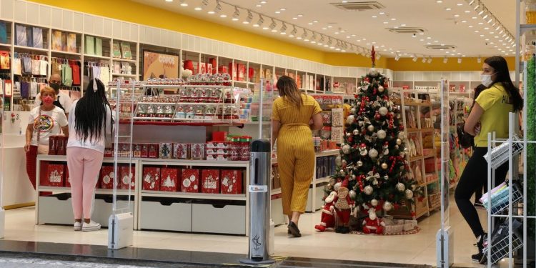 Alimentos e presentes pressionam inflação do Natal