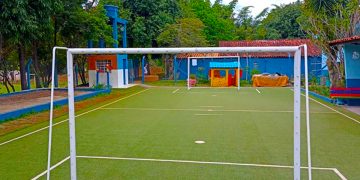 Quadras de grama sintética são instaladas em 11 escolas da zona rural   