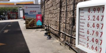 Preço da gasolina volta a subir nos postos da cidade