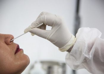 Pesquisa de docente da USF detecta SARS-COV-2 diretamente em cotonetes nasais