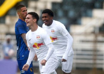 Bragantino goleia na estreia da Copa São Paulo