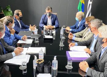 Em audiência com vice-governador: Prefeito pede hospital, creches e cobra verba para melhorias para o município 