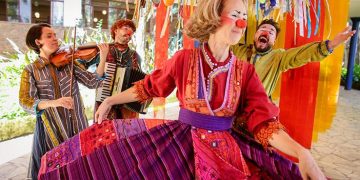 Grupo Esparrama se apresenta no Centro do Idoso e na Praça da Poesia 