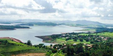 Cantareira volta a ficar abaixo de 45% de água armazenada