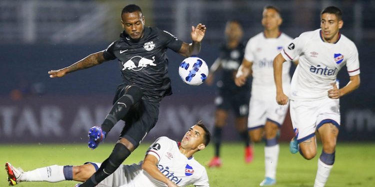 Bragantino precisa da vitória hoje para seguir na Libertadores