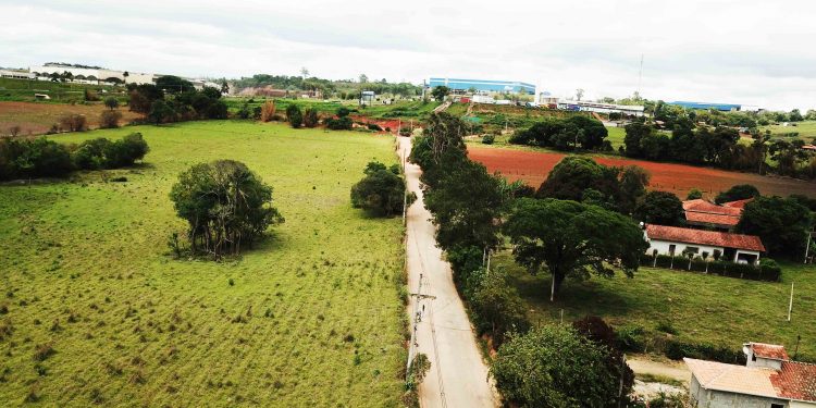 Em Bragança e Atibaia:  Estado libera obras para recuperação  estradas vicinais