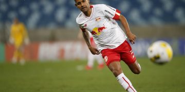 Com vitórias no meio da semana, Santos e Bragantino se enfrentam na Vila Belmiro