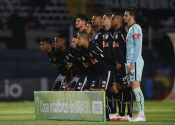 Bragantino se especializa em vexames e é eliminado da Copa do Brasil