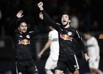 Perdendo por 2 x 0, Bragantino busca empate contra o Santos