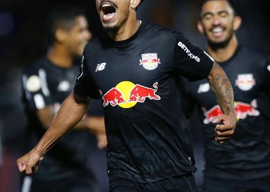 Bragantino vence a terceira seguida e briga pelo G6