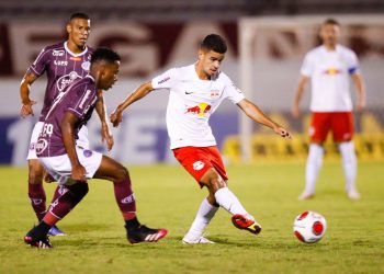 Bragantino tenta confirmar o bom futebol contra o América, em Minas