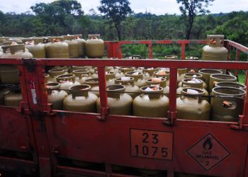 Auxílio gás de R$ 110 começa a ser pago na segunda-feira