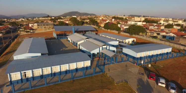 Nova Escola Municipal inaugurada no Henedina Cortez