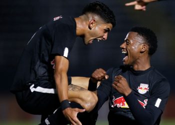 Aspirantes do Braga devolvem derrota e vão decidir o título do Brasileiro