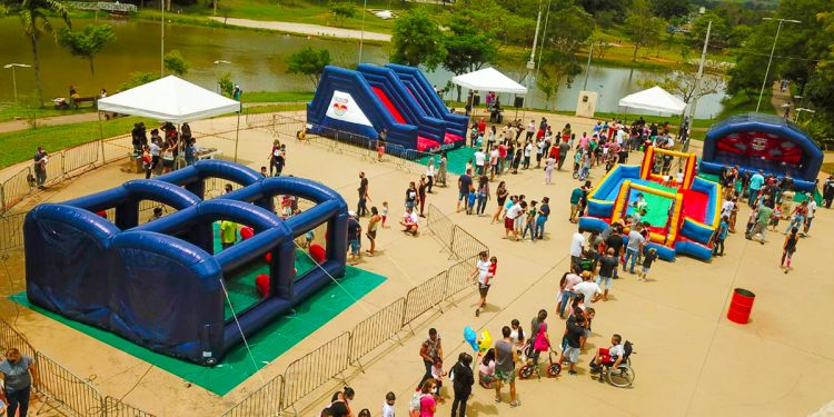 Mês das crianças:  Prefeitura inicia campanha para arrecadação de bolas e guloseimas