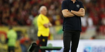 DE SAÍDA?  Barbieri, segundo mais longevo técnico do Bragantino, tem 49% de aproveitamento desde que chegou, em 2020