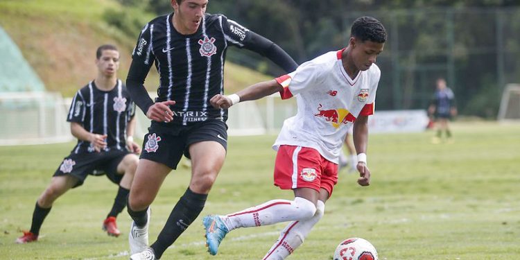 JOGO NO PARQUE SÃO JORGE: Braga e Corinthians decidem vaga na semifinal do Sub-15
