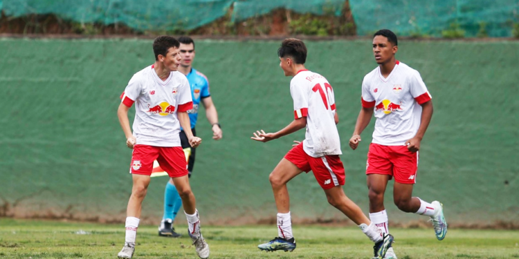 Bragantino e Corinthians empatam no jogo de ida do paulista Sub-15   