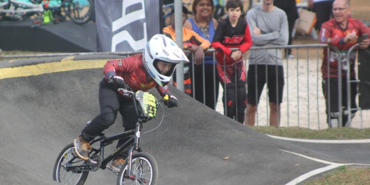Prefeitura oferece aulas nas pistas de Pump Track