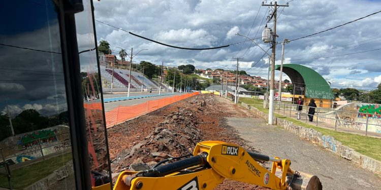 Iniciadas obras do Parque da Juventude com remoção do asfalto   