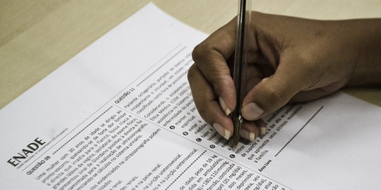 Prazo para dispensa de prova do Enade 2022 termina sexta-feira