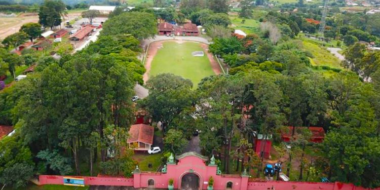 PRAÇA DE ALIMENTAÇÃO E ESTACIONAMENTO:  Prefeitura realiza Chamamento Público para o Carnaval