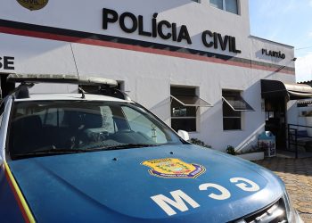 Procurado é preso furtando fios na Praça Jacintho Osório