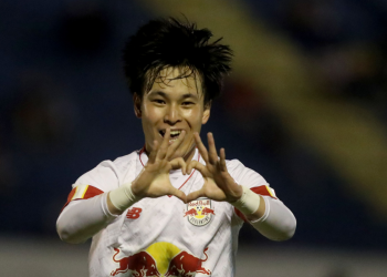 Braga vence mais uma e avança na Copinha