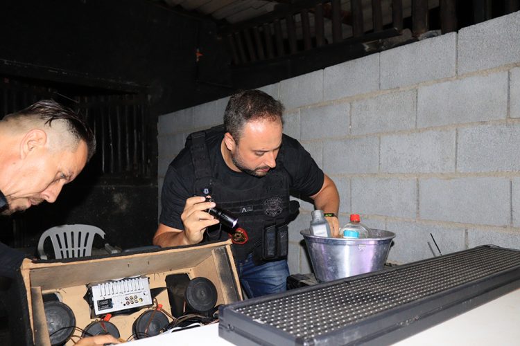 Operação “Aramis” termina com “batida” em biqueiras e dois presos por tráfico