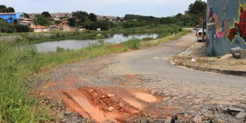 Após imbróglio com empresa:  Prefeitura assume a obra no entorno do Lago da Hípica “Vamos arrancar tudo aquilo lá. Já está na programação”, afirma prefeito Amauri Sodré